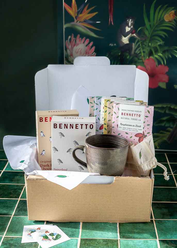 Gift Box – 6 bars + Drinking Chocolate + Handcrafted Mug